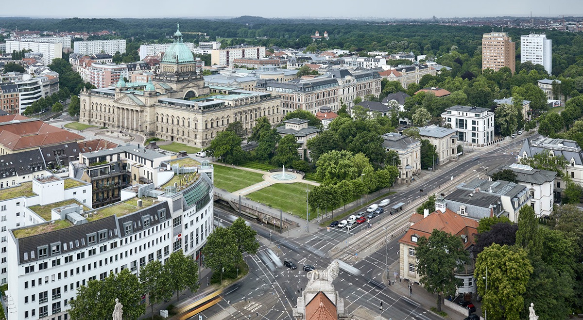 Luftaufnahme einer Straßenkreuzung in Leipzig