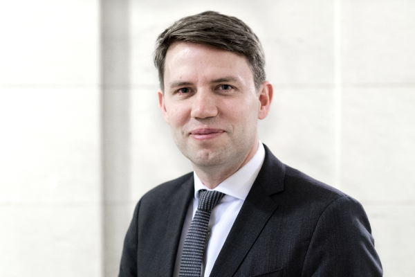 Dr. Kolja Naumann